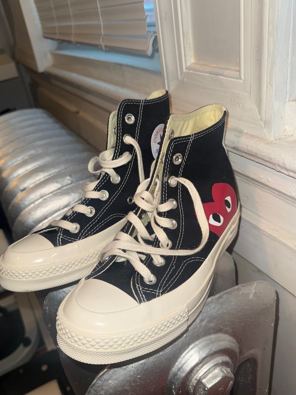 Comme Des Garçons PLAY Converse